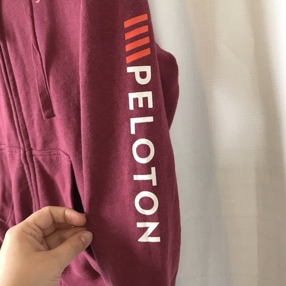 Peloton Women’s medium Magenta Logo full Zip Up Jacket Hoodie - Picture 6 of 10